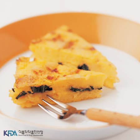 바질 고구마 옥수수빵(플렌타) 완성 사진