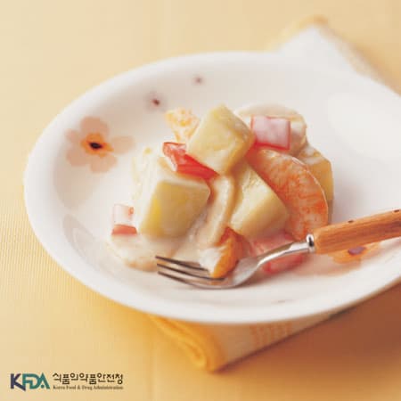 과일 요구르트 샐러드 완성 사진
