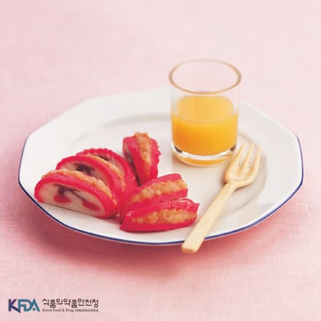 찰 어묵찜 완성 사진