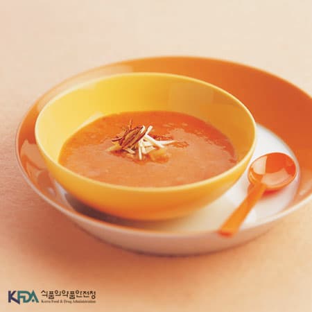 홍시 생밤 무침 완성 사진