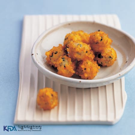 생선살 완자 찹쌀 찜 완성 사진