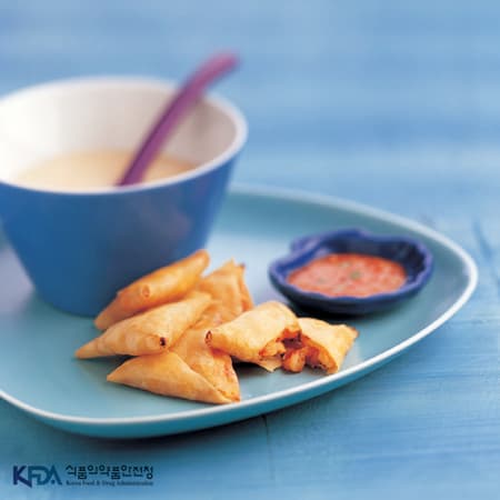인도식만두구이(사모사) 완성 사진
