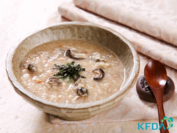 누룽지굴죽 완성 사진